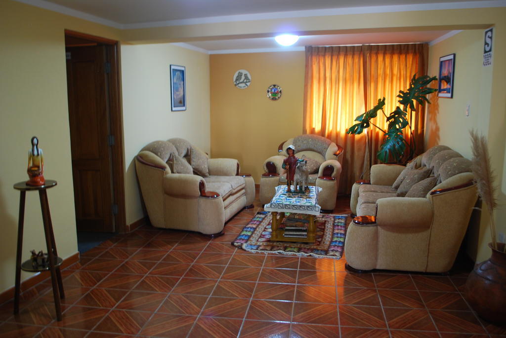 Morales Guest House Huaraz  Bagian luar foto