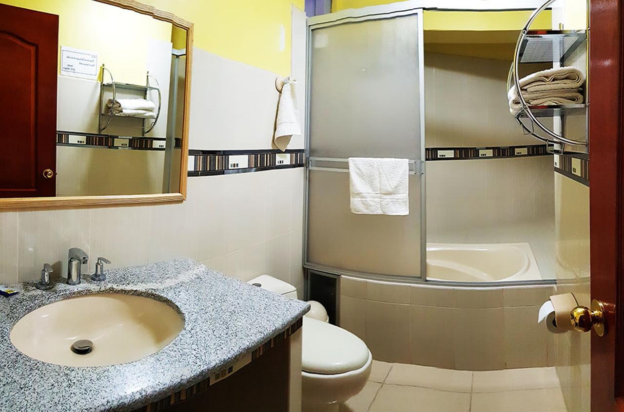 Morales Guest House Huaraz  Bagian luar foto