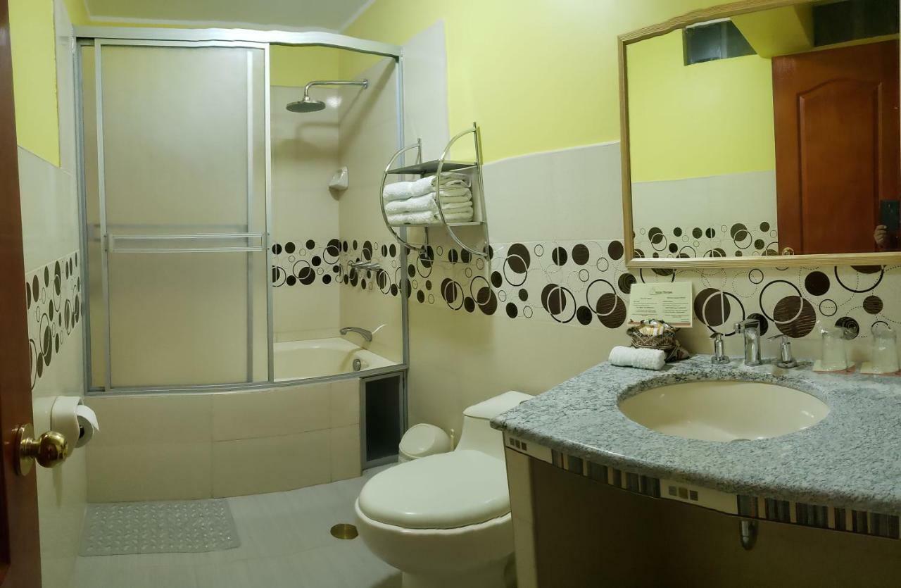 Morales Guest House Huaraz  Bagian luar foto